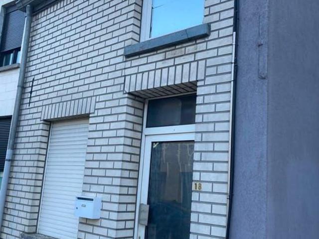 Petite maison quartier Stockel, idéal pour colocation