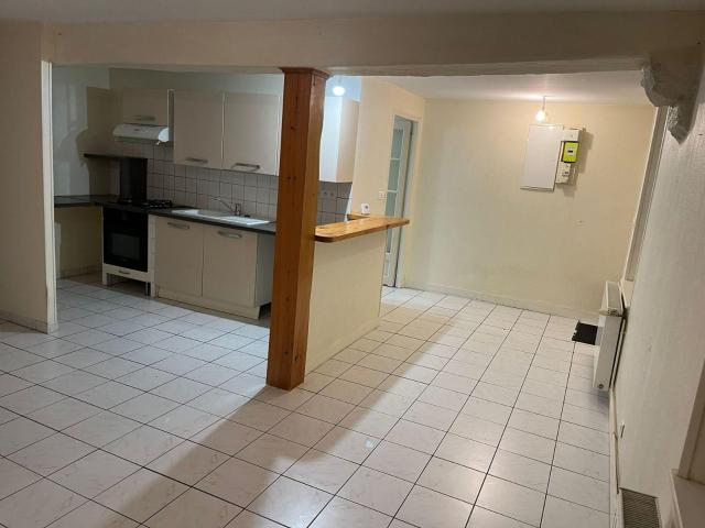 Petite maison tranquille de 85 m^2