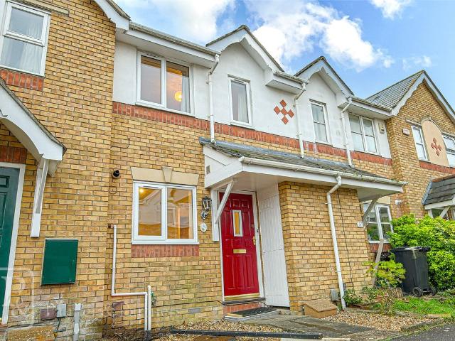 Peto Avenue, Colchester, Essex CO4, 2 bed detached house to rent, £1,300 pcm | PrimeLocation