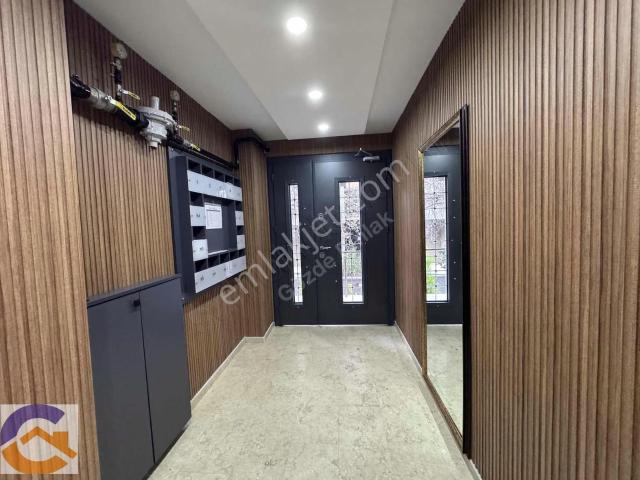 Petrol İş Mh Butik Bina Ara Kat Güney Cephe 3+1 Çift Balkon
