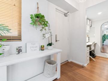 Pets Allowed. Luxurious, Convenient Locale!