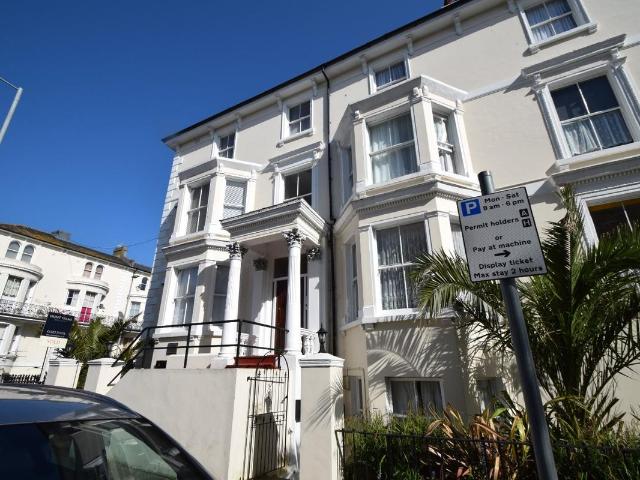 Pevensey Road, Eastbourne BN21, 2 bed flat to rent, £1,000 pcm | PrimeLocation