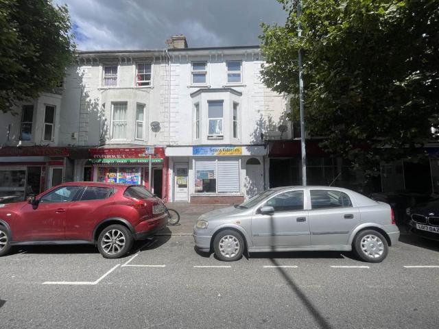 Pevensey Road, Eastbourne, East Sussex 2 bed flat to rent £1,100 pcm £254 pw