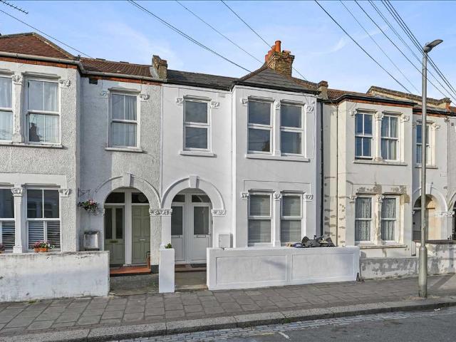 Pevensey Road, Tooting SW17, 2 bed maisonette to rent, £2,200 pcm | PrimeLocation