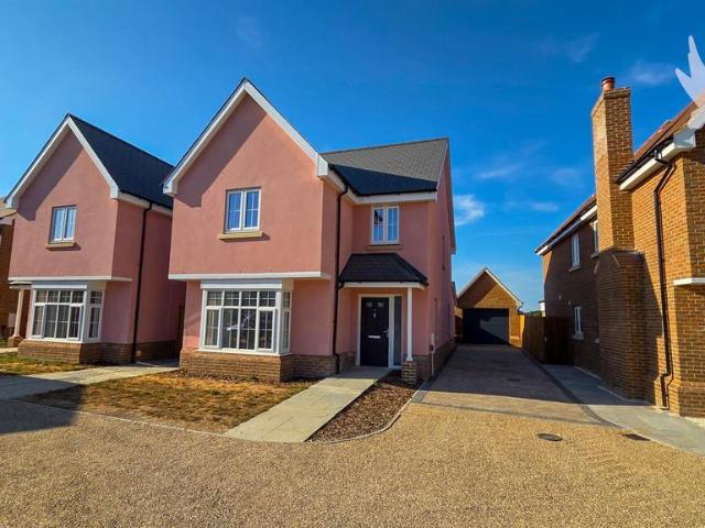 Peverall Gardens, Stebbing Green Road 4 bed detached house to rent £2,800 pcm £646 pw