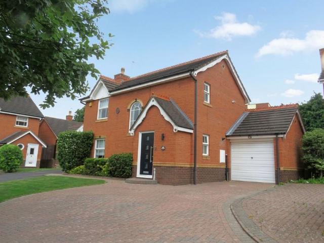 Peveril Grove, Sutton Coldfield, B76 3 bed detached house to rent £1,775 pcm £410 pw