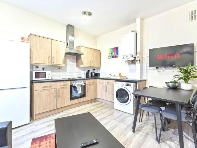 Peveril Street, Nottingham NG7, 5 bed shared accommodation to rent, £563 pcm | PrimeLocation
