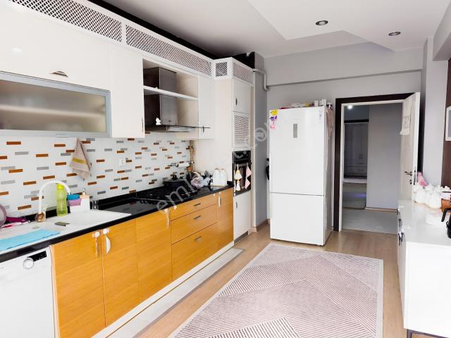 Pex Anka'dan Yakınca Manas Babür Sitesi Satılık 3+1 Daire.