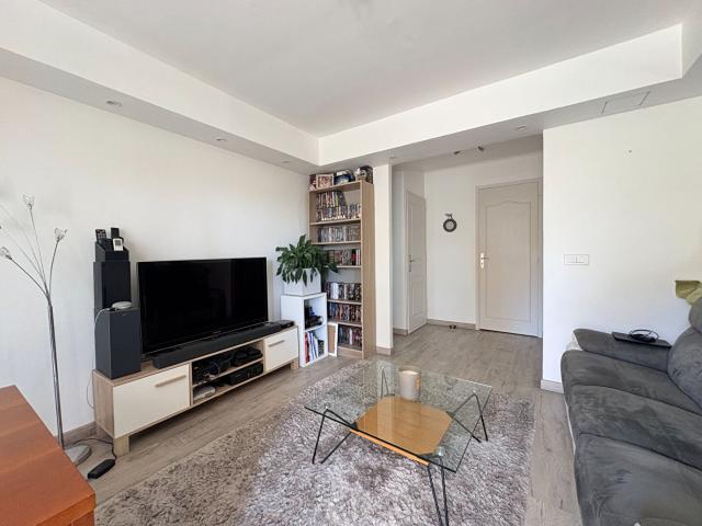 Peymeinade appartement 2 pièces climatisé au calme 47m² Peymeinade