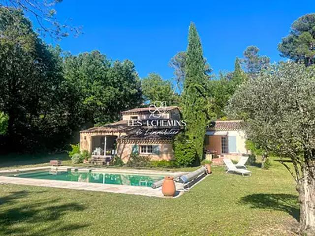 Peynier 13790 Location maison 5 pièces t5 au dernier étage piscine