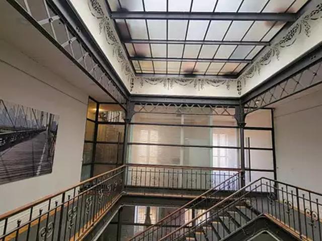 Pézenas 34120 Achat / Vente appartement 4 pièces t4 au dernier étage terrasse