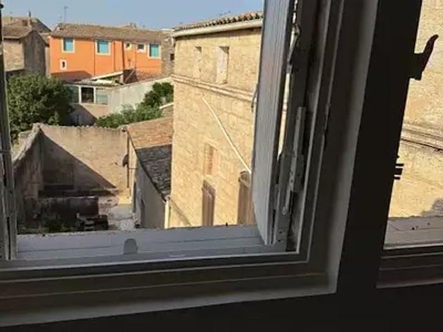 Pézenas 34120 Location appartement 3 pièces t3 au dernier étage