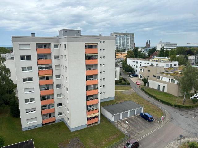 Pfalzblick Eigentumswohnung mit 2 Garagen und 1 Stellplatz