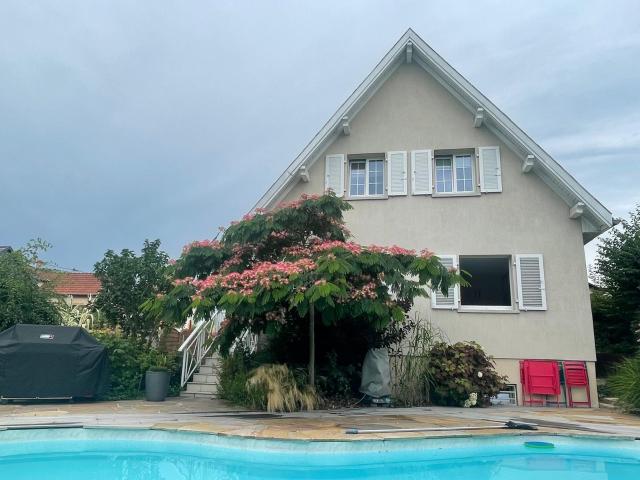 PFASTATT GRANDE PROPRIÉTÉ FAMILIALE