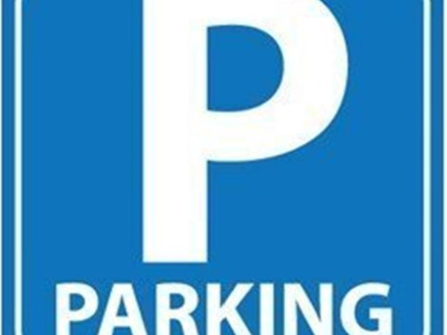 Aussenparkplatz Auto