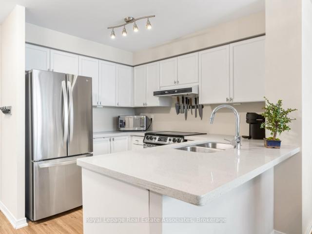 PH7 2565 Erin Centre Boulevard, Mississauga | Terminated, W13128 | Condos. Ca