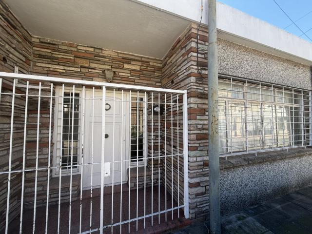 PH 2 AMB. AL FRENTE SIN EXPENSAS EN ALQUILER VILLA SARMIENTO