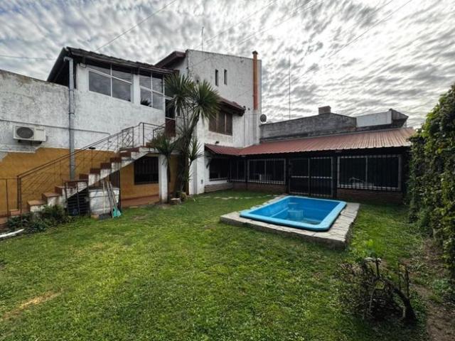 PH 3amb c/ patio y pileta