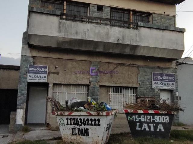 PH de 2 ambientes a refaccionar planta baja al frente