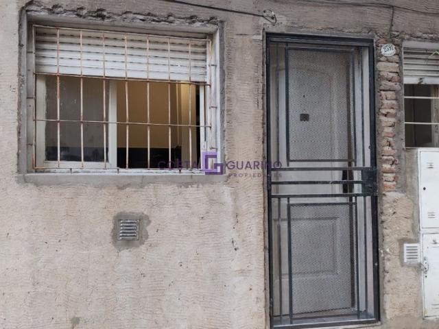 PH de 2 ambientes planta baja al frente