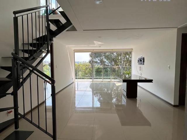 PH en Venta con amplia terraza, en Jardines de Santa Monica
