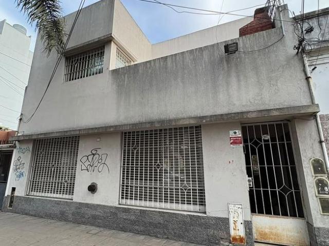 PH en Lanús Este