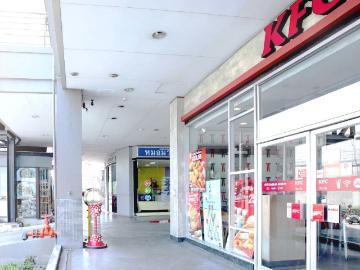 พื้นที่เก็บของให้เช่า ที่ ไอเพลส ลาดกระบัง ติดนิคมฯลาดกระบัง ขนาด 15 ตร.ม. ราคา 6,000 บาทต่อเดือน มีที่จอดรถ