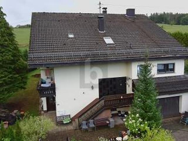 PHOTOVOLTAIK, BÜRO, VIEL PLATZ, FUßBODENHEIZUNG
