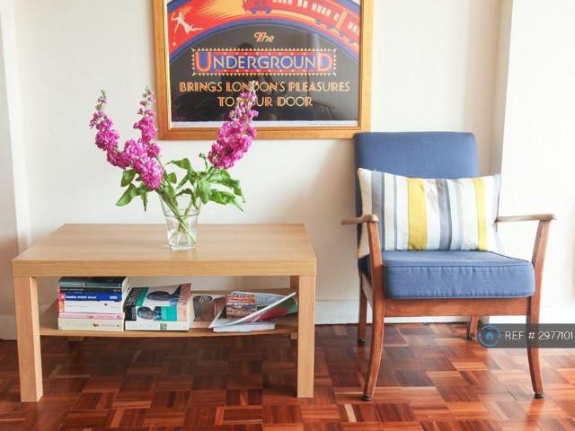 Phoenix Court, London, NW1 3 bed flat to rent £3,650 pcm £842 pw