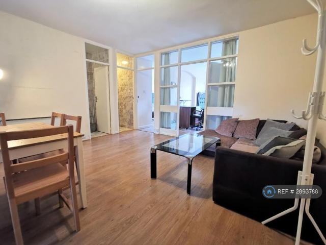 Phoenix Court, London, NW1 3 bed flat to rent £3,792 pcm £875 pw