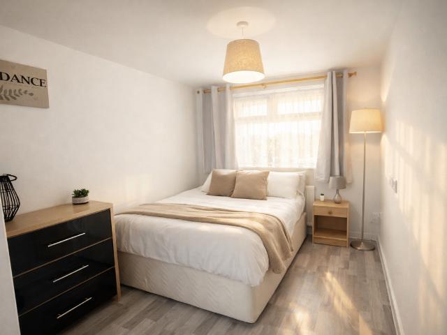 Phoenix Street, West Bromwich B70, Studio to rent, £780 pcm | PrimeLocation