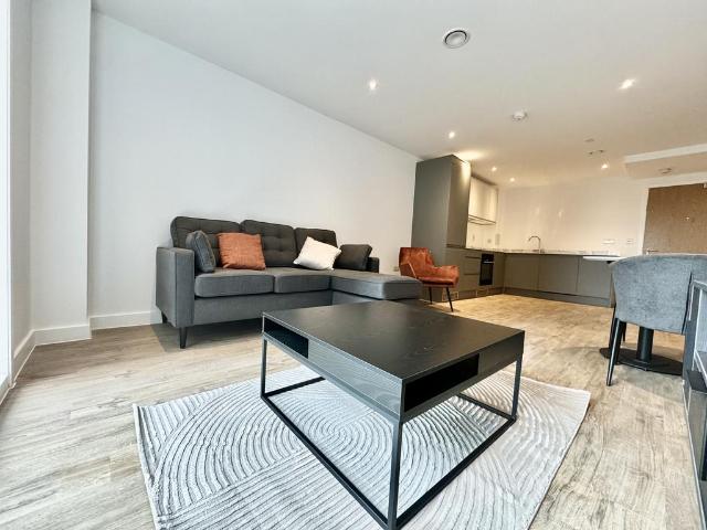 Phoenix, Saxton Lane, Leeds, LS9 1 bed apartment to rent £1,000 pcm £231 pw