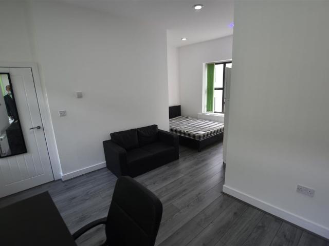 Phoenix Yard, Upper Brown Street, Leicester LE1, Studio to rent, £625 pcm | PrimeLocation
