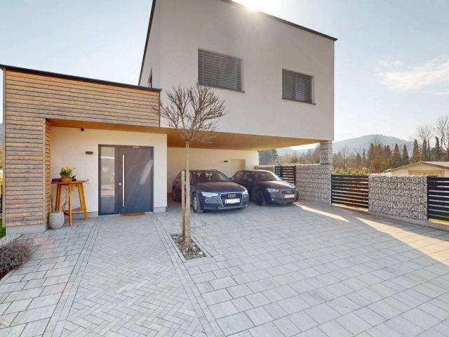 Phantastisches, neuwertiges Einfamilienhaus mit großem Garten | 4 Zimmer 147 m² | Carport | PV Anlage u.v.m