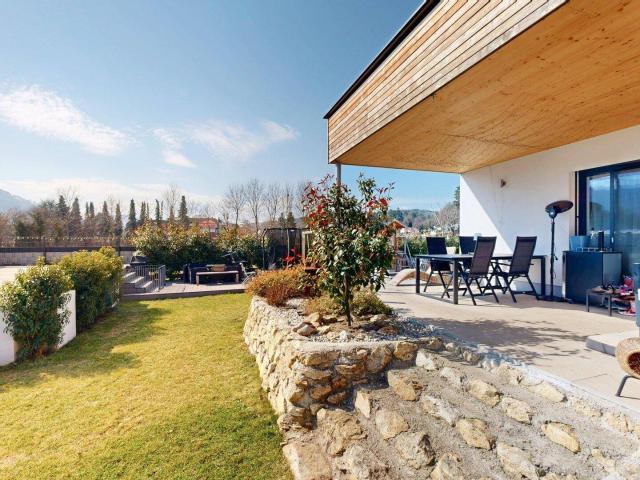 Phantastisches, neuwertiges Einfamilienhaus mit großem Garten | 4 Zimmer 147 m² | Carport | PV Anlage u.v.m