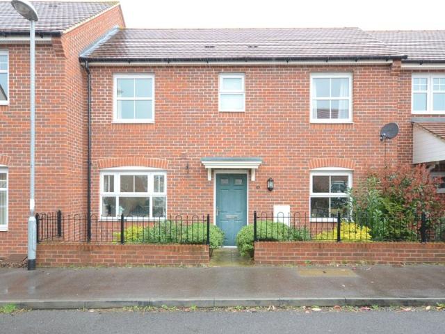 Pheasant View, Bracknell RG12, 3 bed terraced house to rent, £2,000 pcm | PrimeLocation