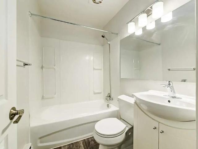 Phelips Apartments 2 Bedroom Apartment for Rent at 10657 103 St Nw, Edmonton, AB T5H 2V6 Central McDougall