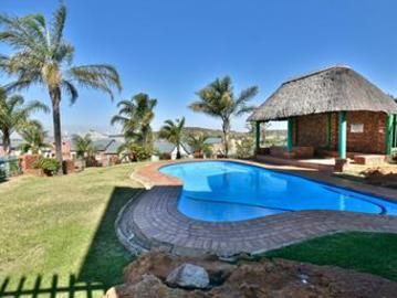 phenomenal 2 bedroom ground floor ap.