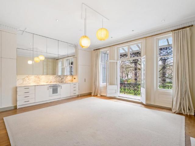 Philbeach Gardens, Earls Court. 1 bed flat to rent £3,500 pcm £808 pw