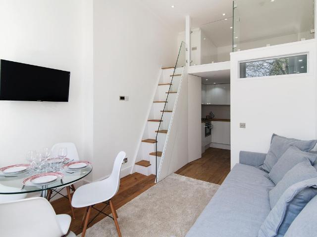 Philbeach Gardens, Earls Court SW5, Studio to rent, £1,950 pcm | PrimeLocation
