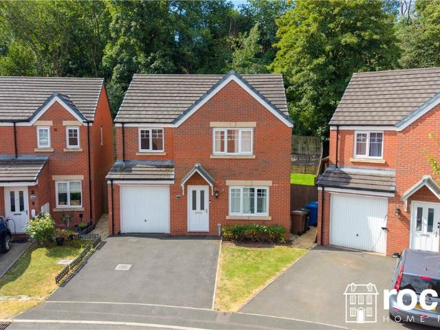 Philip Clarke Drive, Stoke On Trent, Staffordshire ST4, 4 bed detached house to rent, £1,795 pcm | PrimeLocation