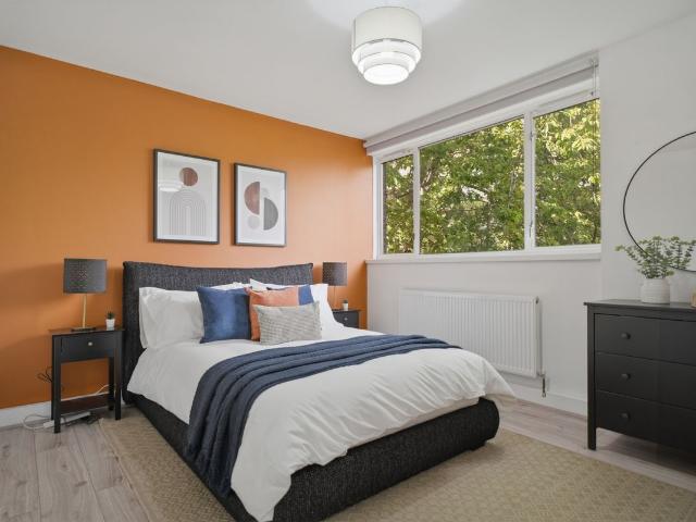 Philop Street, London E1, 2 bed flat to rent, £3,701 pcm | PrimeLocation