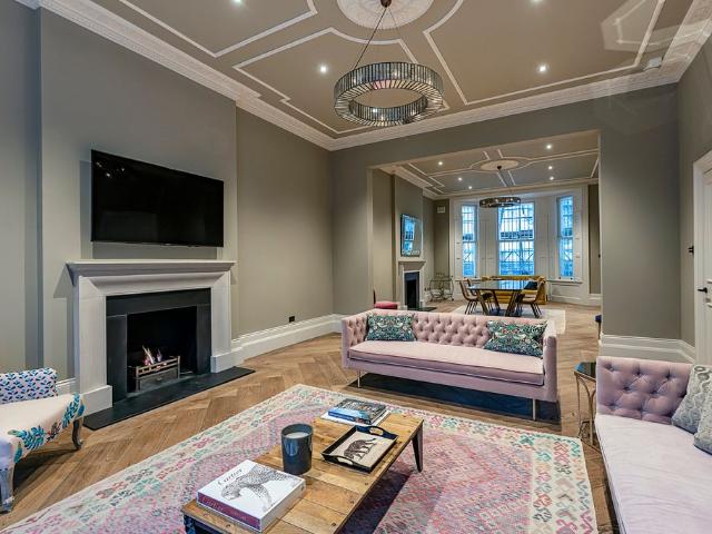 Phillimore Place W8, 3 bed flat to rent, £13,995 pcm | PrimeLocation