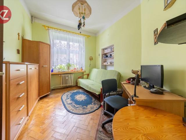 Funkcjonalny lokal 72,44 m² z wysokimi wnętrzami w centrum Piły