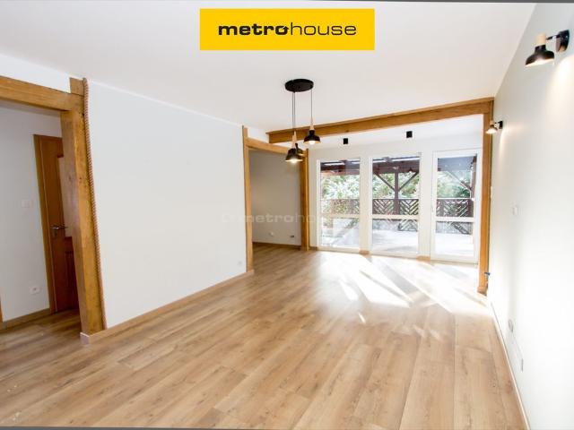 Dom nad jeziorem Pile z garażem i widokiem
