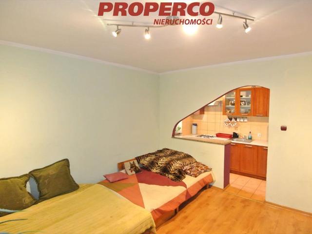 Do sprzedania przestronne mieszkanie 34 m² z garażem i działką