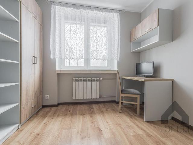 Piękne i wyposażone mieszkanie dwupokojowe na osiedlu Stałym w Jaworznie do wynajęcia | Spacer 3D
