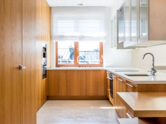 Piękny słoneczny penthouse w Wilanowie Królewskim!