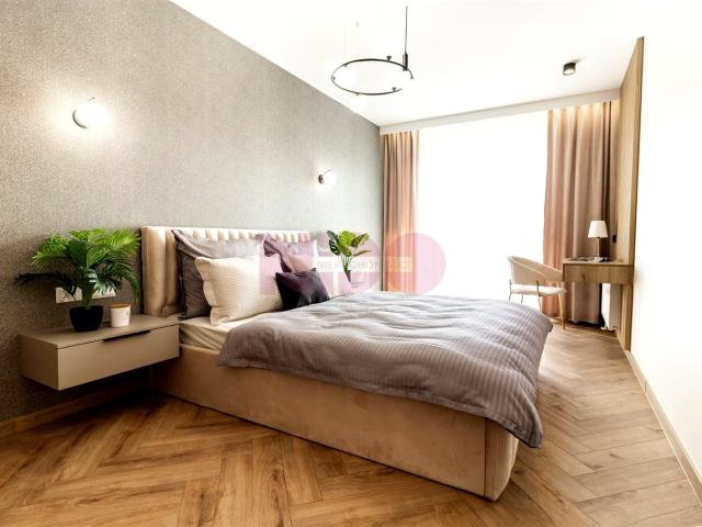 Piękny widok na Odrę i panoramę miasta z 12 piętra Wrocław, Stare Miasto