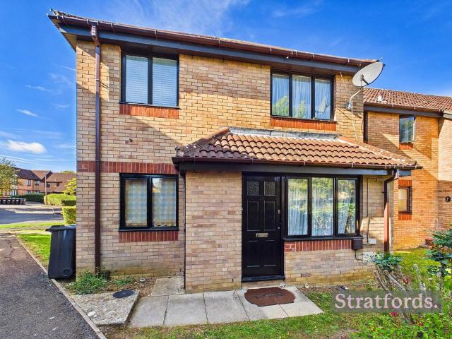 Pimpernel Grove, Walnut Tree, MK7 1 bed terraced house to rent £1,000 pcm £231 pw